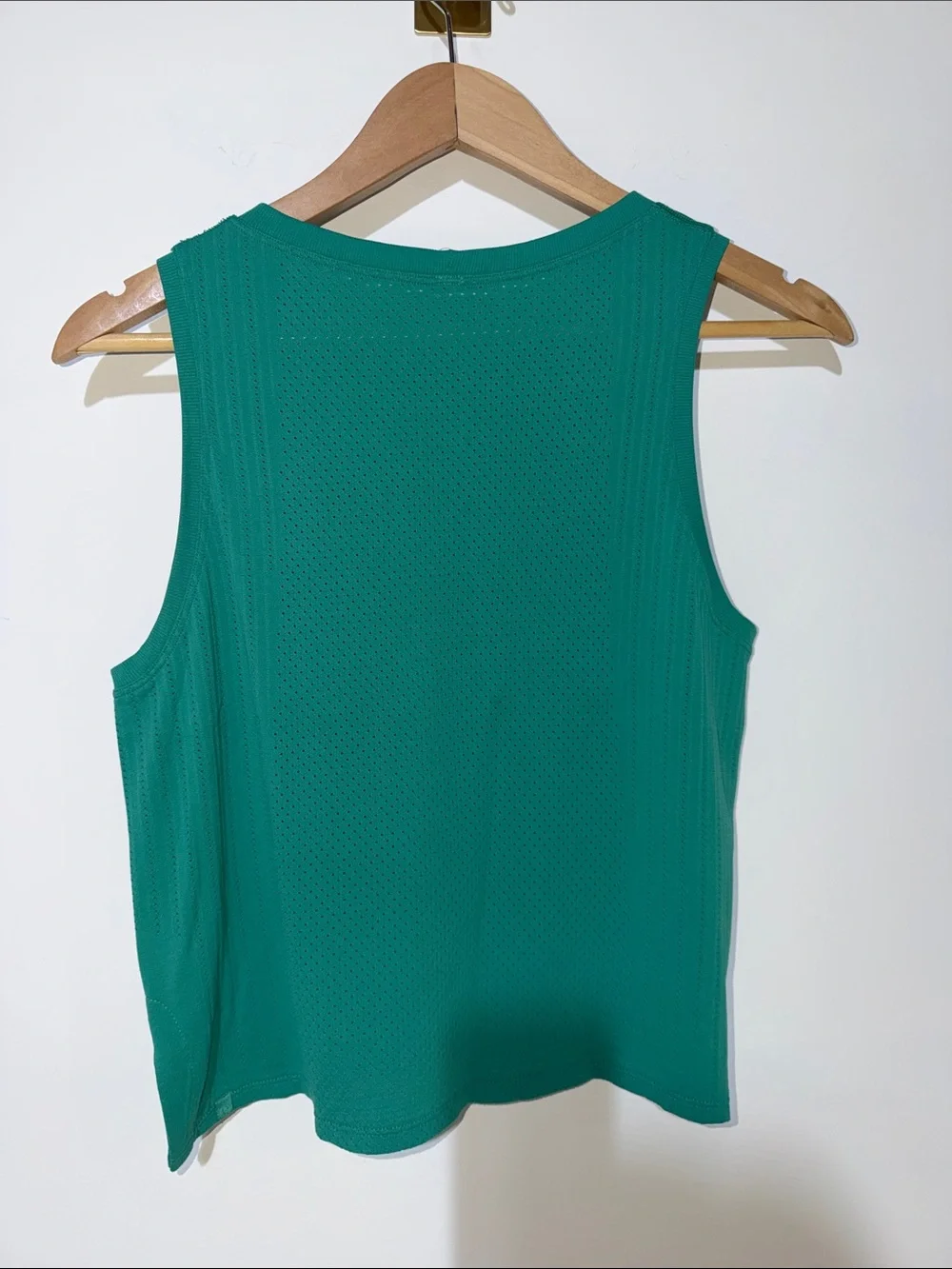 Lululemon Sleeveless Green Tank Top size 6